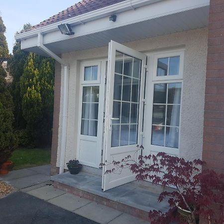 Highfields Self Contained Studio Bed & Breakfast Нюри Екстериор снимка