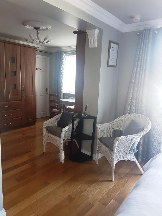 Highfields Self Contained Studio Bed & Breakfast Нюри Екстериор снимка